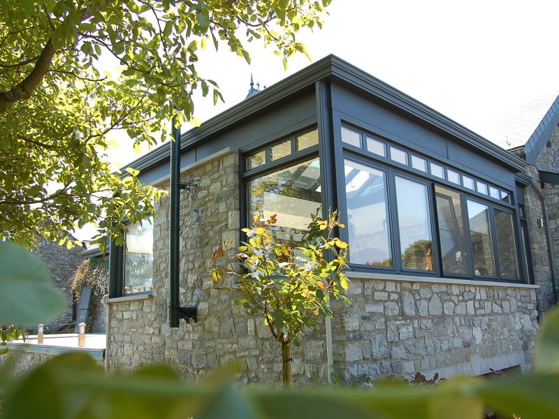 Why Aluminium Is Popular For Home Improvements