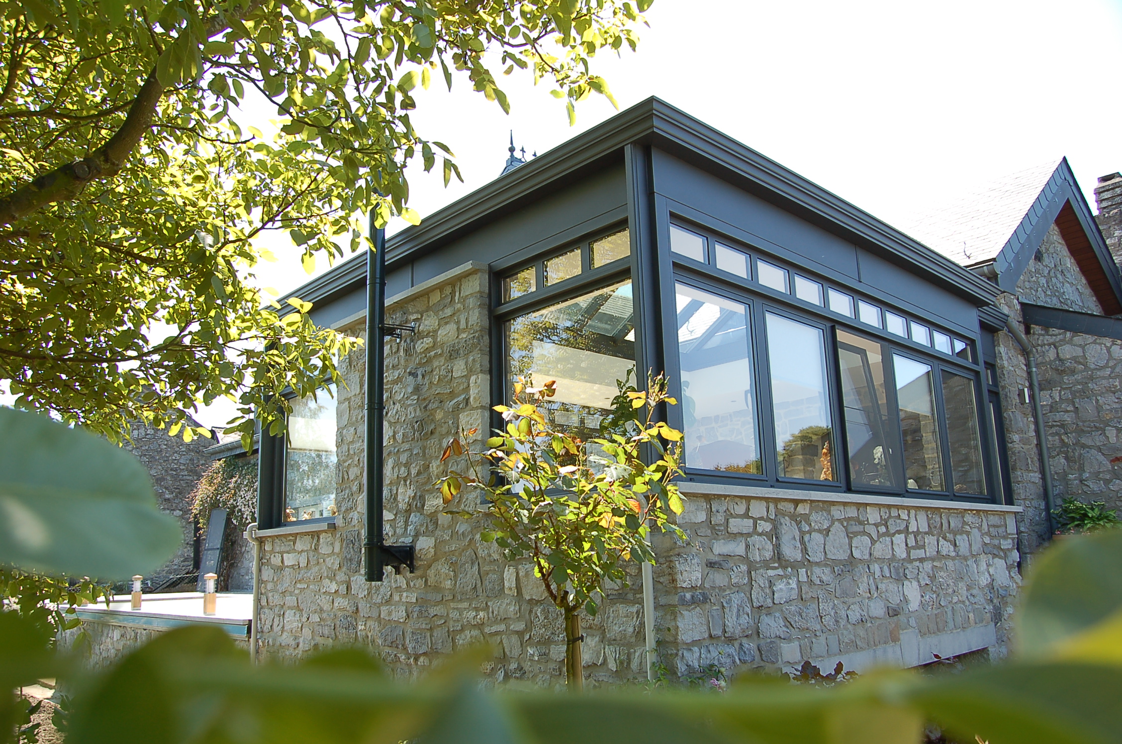 Why Aluminium Is Popular For Home Improvements